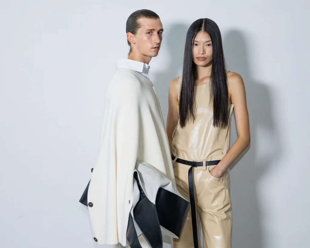 Người phụ nữ Việt biến phế thải thành chất liệu thời trang Triệu đô_10