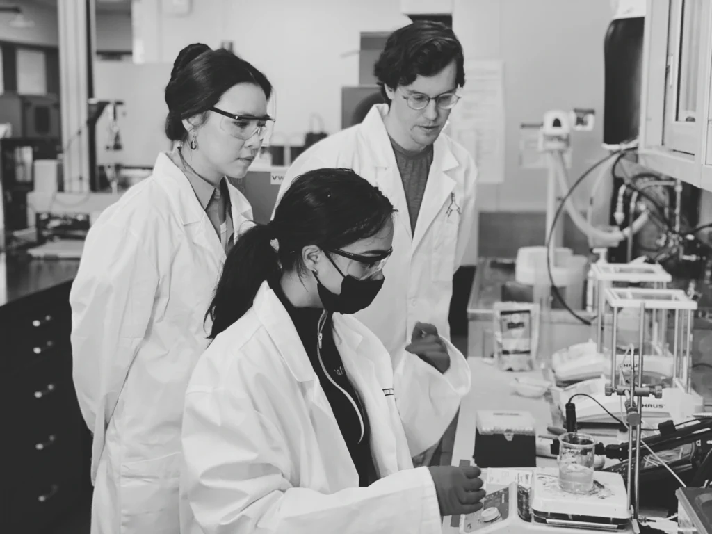 Người phụ nữ Việt biến phế thải thành chất liệu thời trang Triệu đô_2