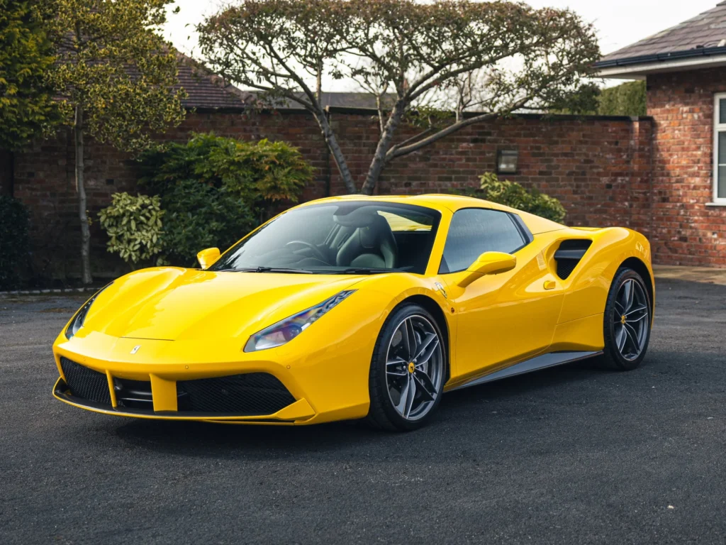 xe hơi Ferrari	