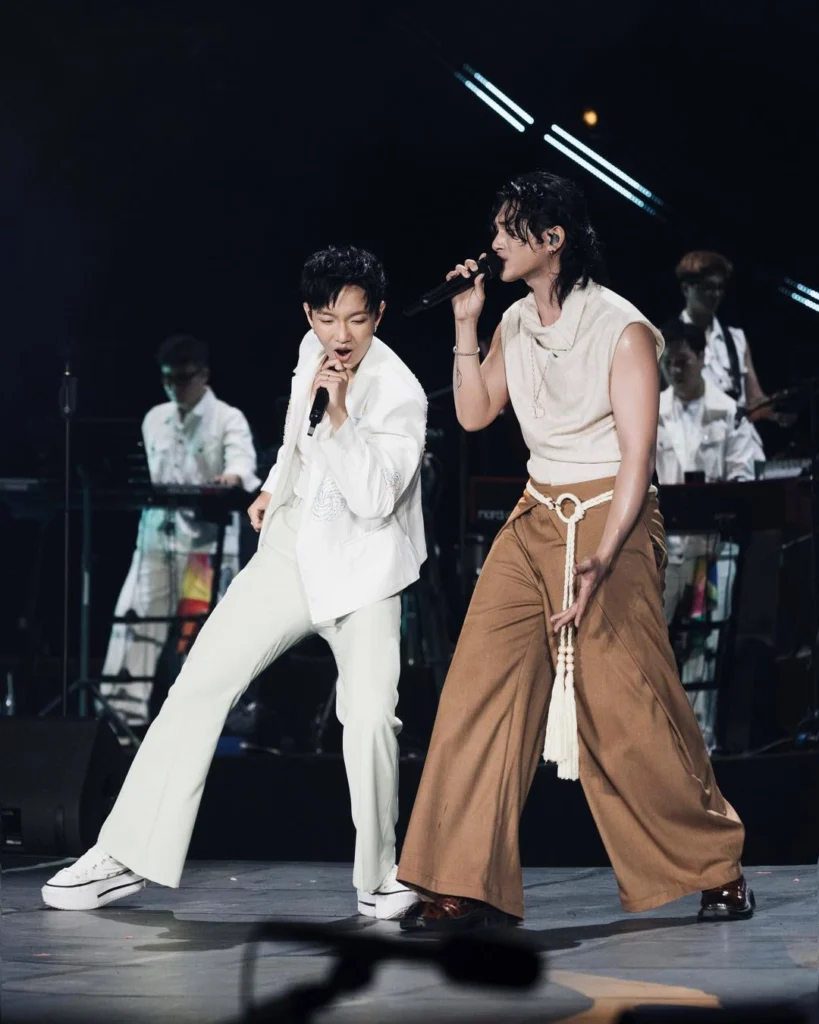 grey-d-tha-xich-live-performance-moi-hom-qua-sau-concert-xoay-tron-2