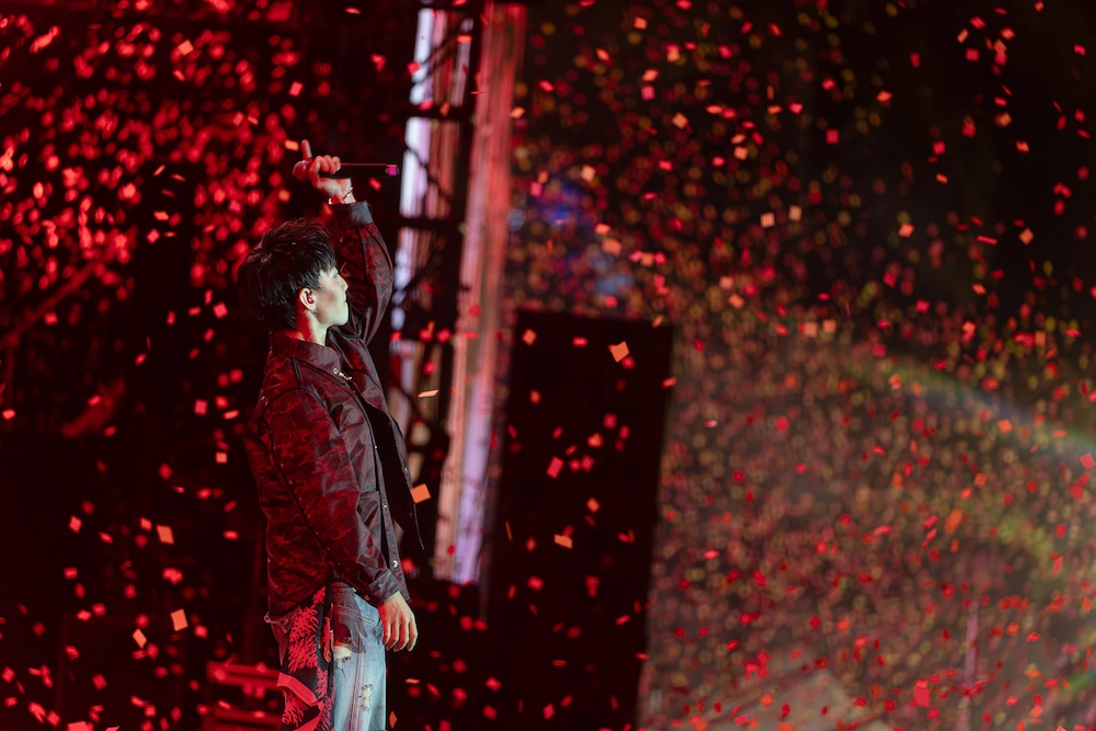 hoang-dung-phung-khanh-linh-vu-thanh-van-my-anh-dem-bat-ngo-lon-den-san-khau-sao-concert