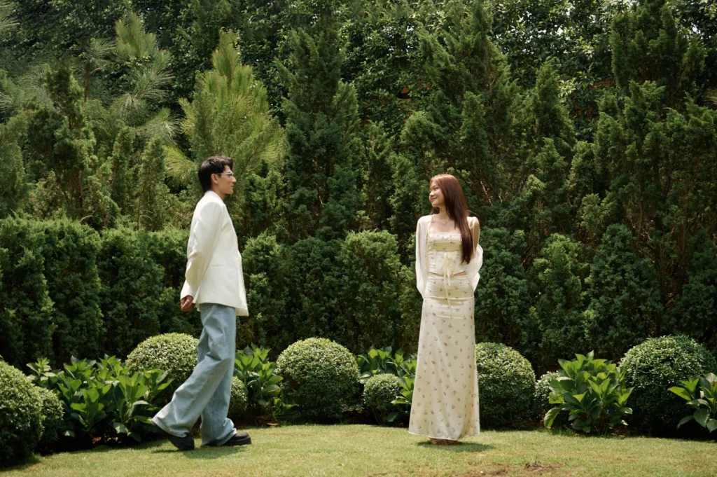 isaac-hat-ve-chuyen-tinh-suyt-cuoi-2