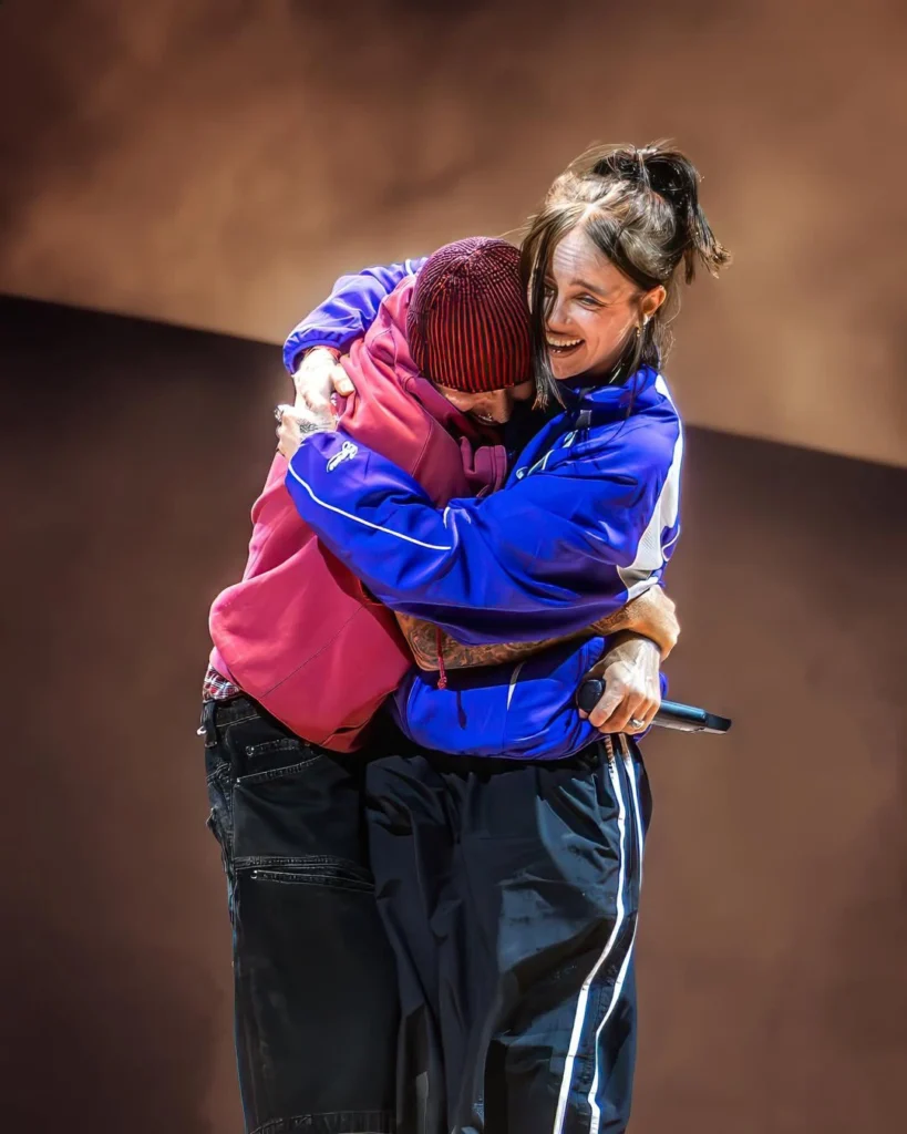 justin-bieber-se-luu-dien-swag-sau-coachella-2026-4