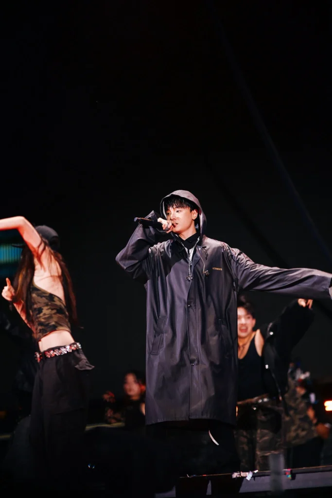 quang-anh-rhyder-concert-luminarhy-esquire-9