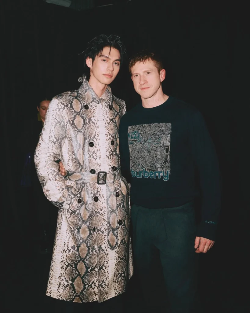 sao-thai-dang-viet-lai-ban-do-quyen-luc-tai-fashion-week-7