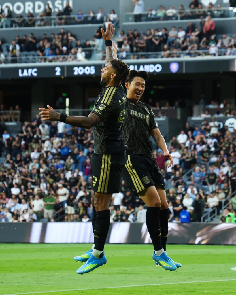 son-heung-min-hoi-ngo-g-dragon-sau-man-trinh-dien-lich-su-cho-lafc-3