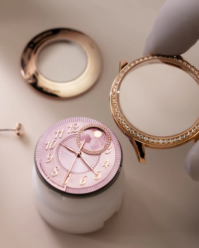 vacheron-constantin-va-nghe-thuat-sieu-mong-tai-watches-wonders-2026-13