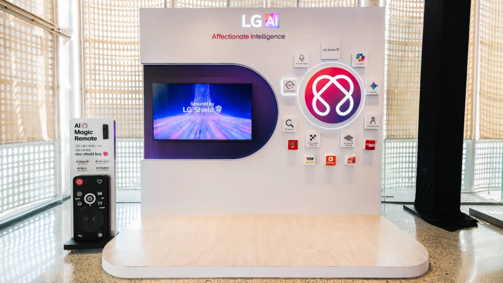 Đỉnh cao giải trí tại gia cùng TV dán tường mỏng nhất thế giới từ LG-4