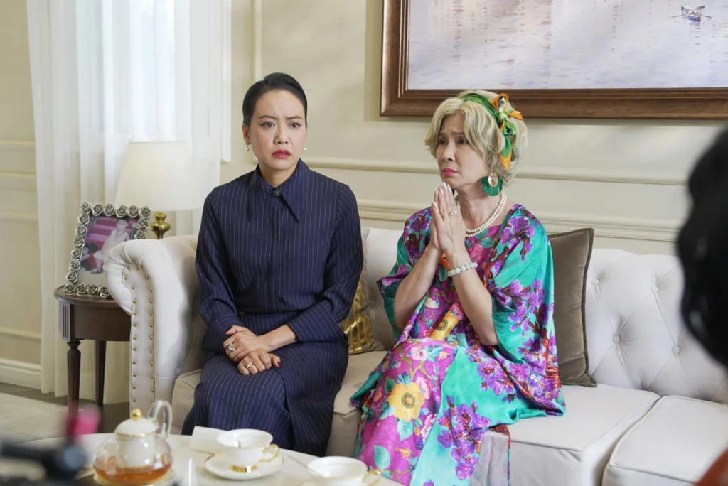 Vi-me-anh-phan-chia-tay-phan-canh-ELLE-scaled