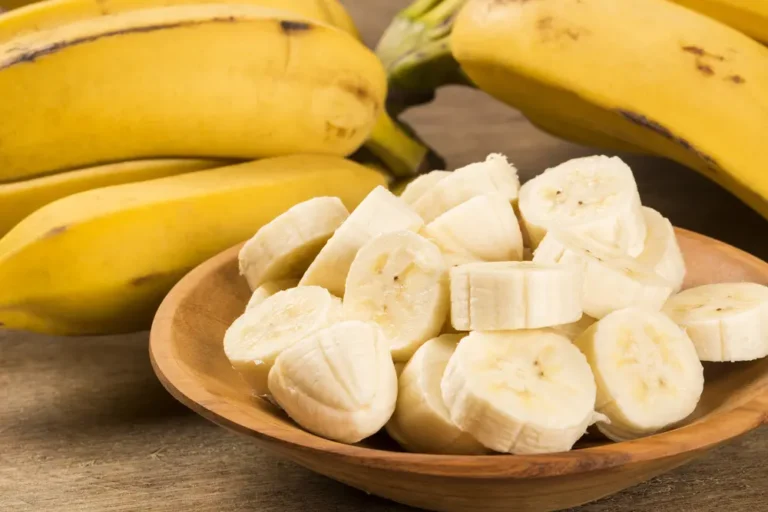 1 quả chuối bao nhiêu calo? Ăn sai rất dễ tăng cân