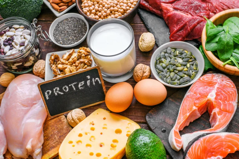 Protein cho người tập gym: Bao nhiêu là đủ để tăng cơ?