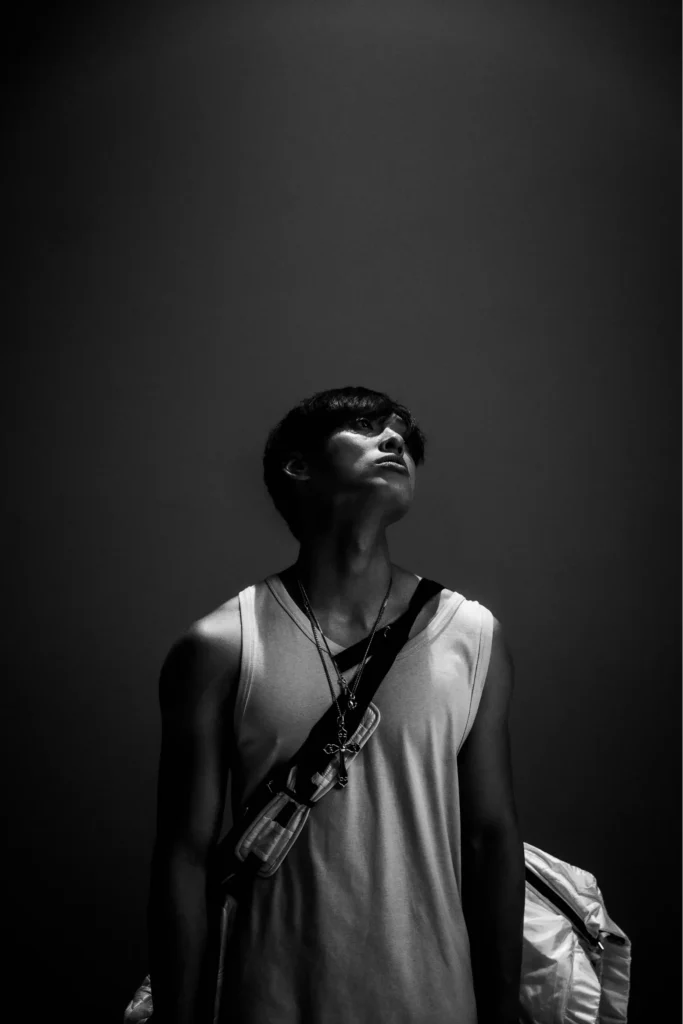 johnny-huynh-phong-van-2026-10