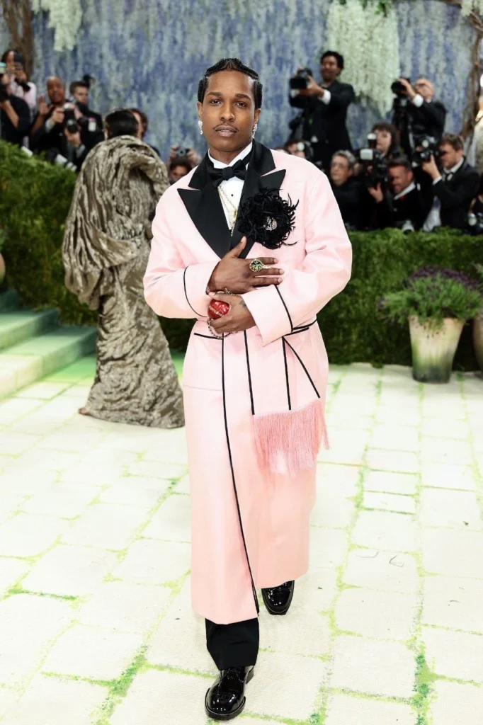 met-gala-suit (12)