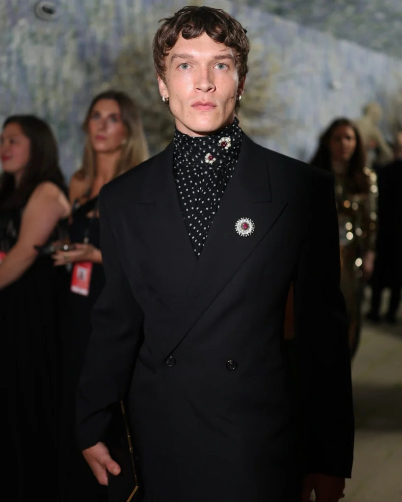 metgala-black-suit(1)