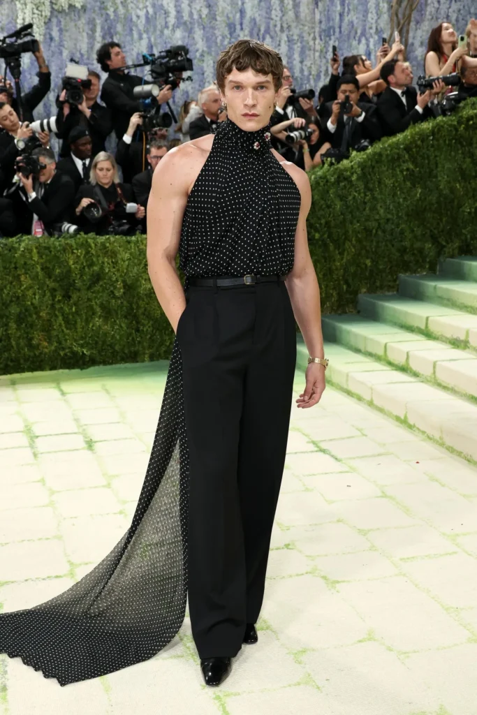 metgala-black-suit(2)