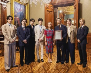 suit-dang-noi-gi-ve-hinh-anh-moi-cua-bts-thum