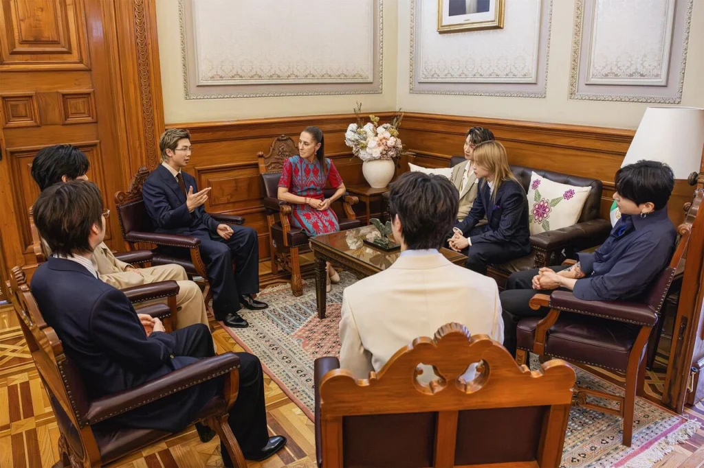 suit-mot-chuong-moi-cua-bts-va-arirang-4