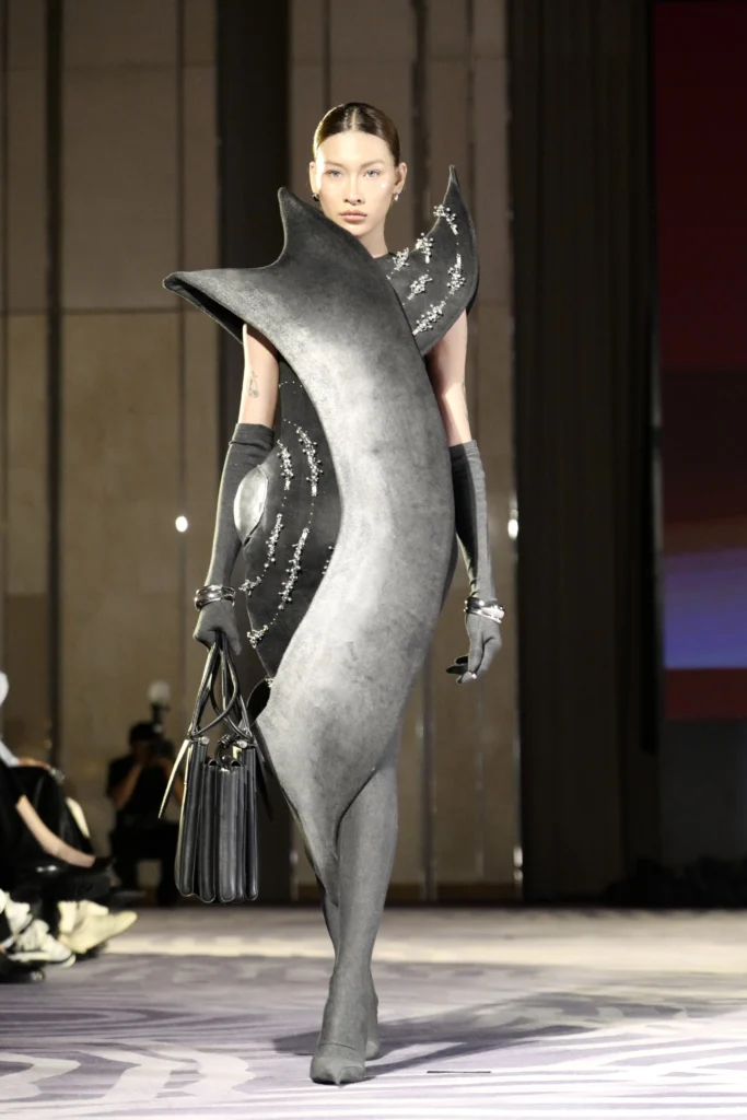 Thiết kế thuộc BST “Quantum Chaos” của Phan Nguyễn Hoài Thương - giải Nhì tại Fashion Creation 2026