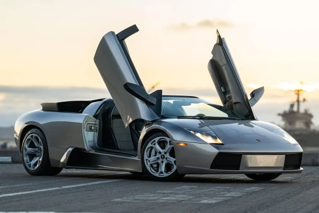 Lamborghini Murcielago: Kỷ nguyên V12 hiện đại