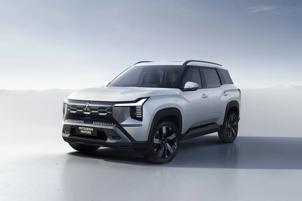 Mitsubishi Destinator
