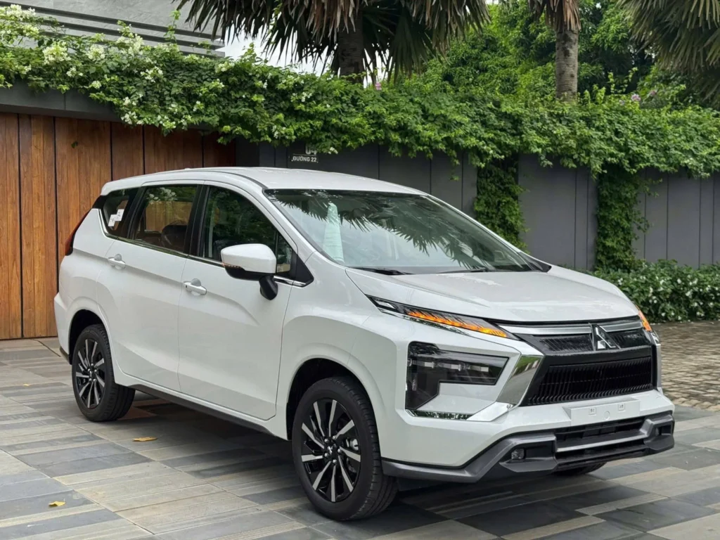 Xpander: MPV 7 chỗ