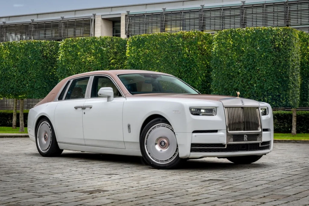 Rolls-Royce Phantom: Biểu tượng của sự thành công