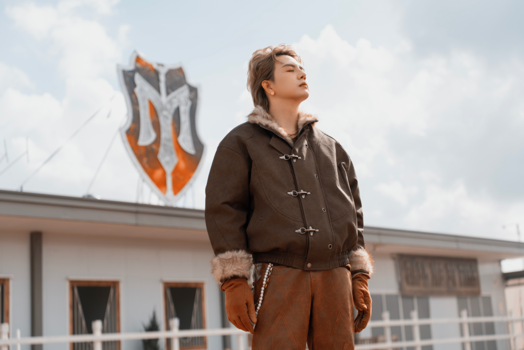 hoa-tam-thap-lua-cho-anh-trai-vuot-ngan-chong-gai-2026 10