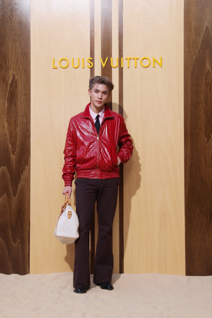 j-hope-gong-yoo-mang-suc-nong-den-louis-vuitton-nam-xuan-he-2027 11