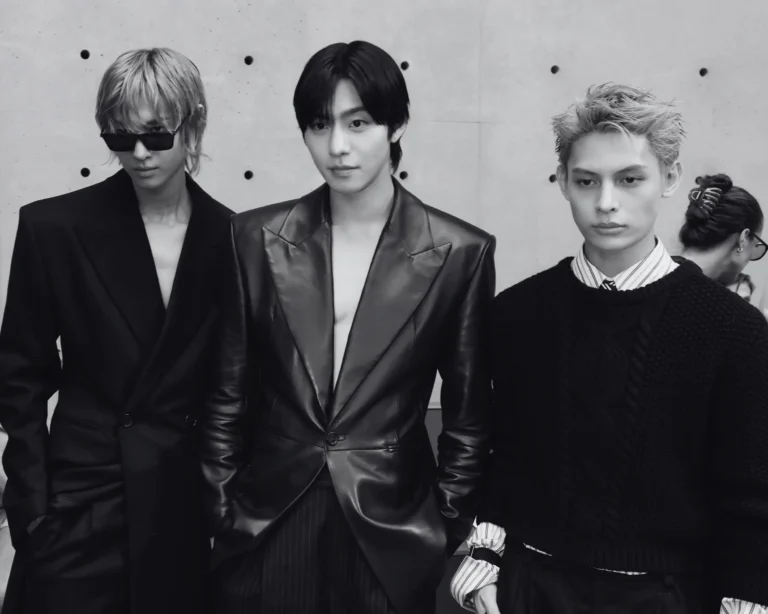 saint-laurent-men-ss27-front-row-thumb