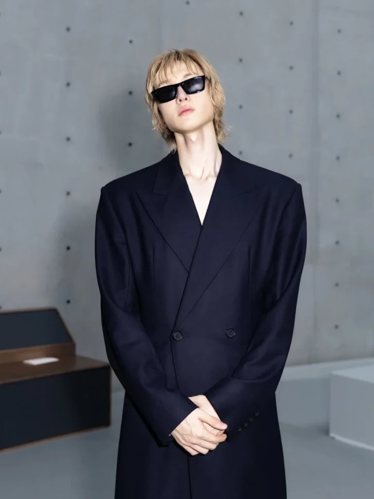 saint-laurent-ss27-front-row16