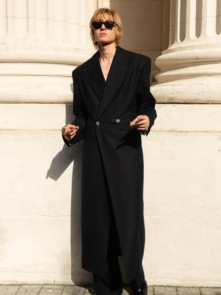 saint-laurent-ss27-front-row4