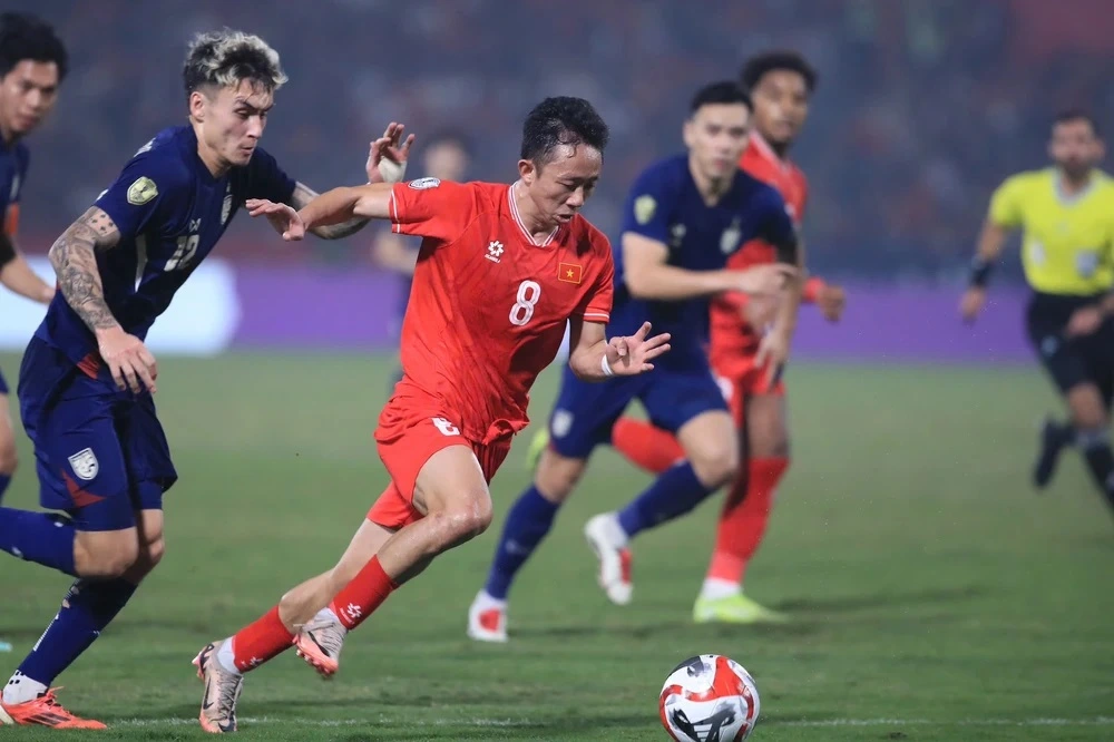 30 năm ASEAN Cup Thái Lan – Vương triều đầu tiên_5
