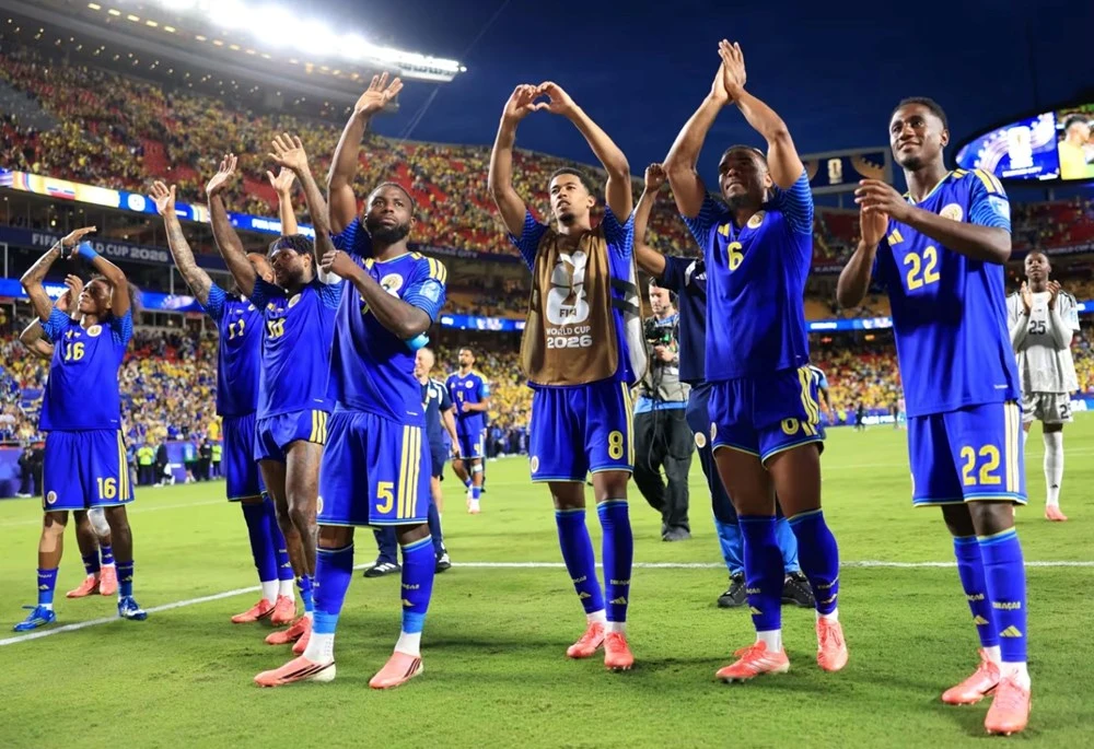 Ba người Brazil trong màu áo Việt Nam_1