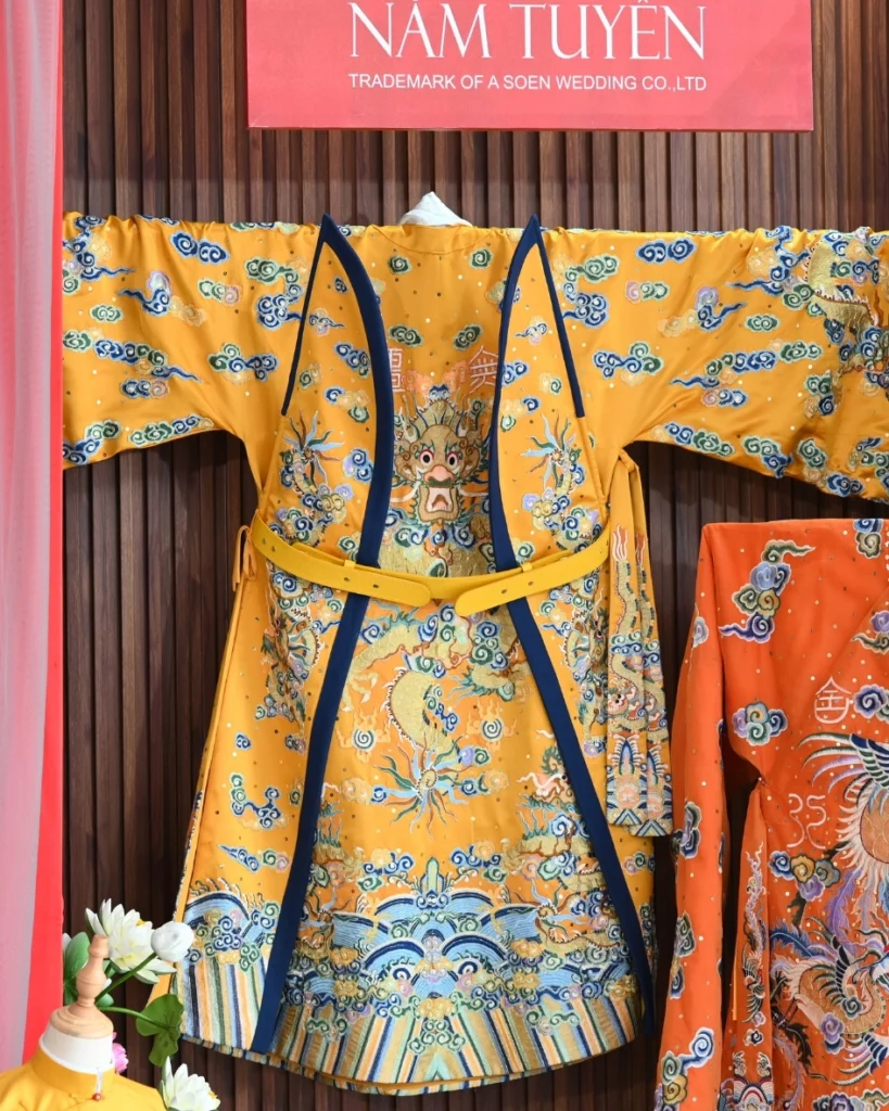 Dữ liệu di sản và dòng chảy mới của cổ phục Việt_7