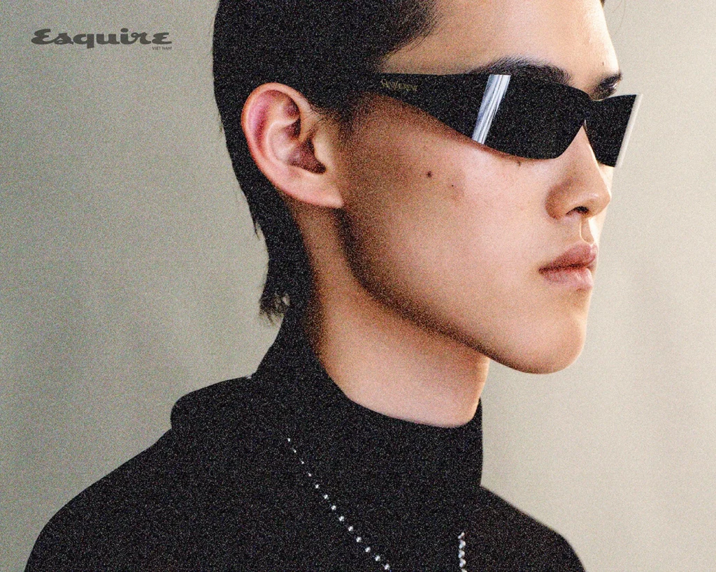 EQVN-UNCROWNED-PRINCE-13