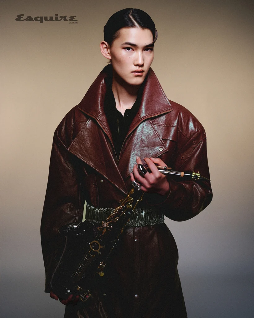 EQVN-UNCROWNED-PRINCE-3