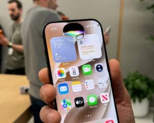 Khi Siri chính thức trở thành bộ não của iPhone