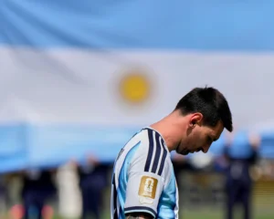 Var, trọng tài đã cố cứu Argentina, nhưng bóng đá đích thực đã chiến thắng