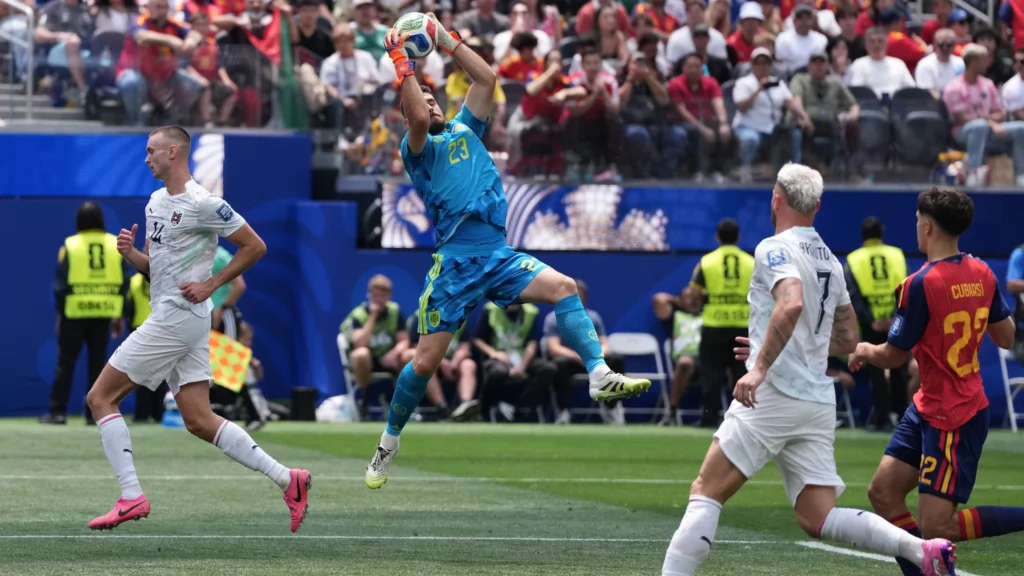 World Cup của rất nhiều, nhà vô địch của rất ít_1