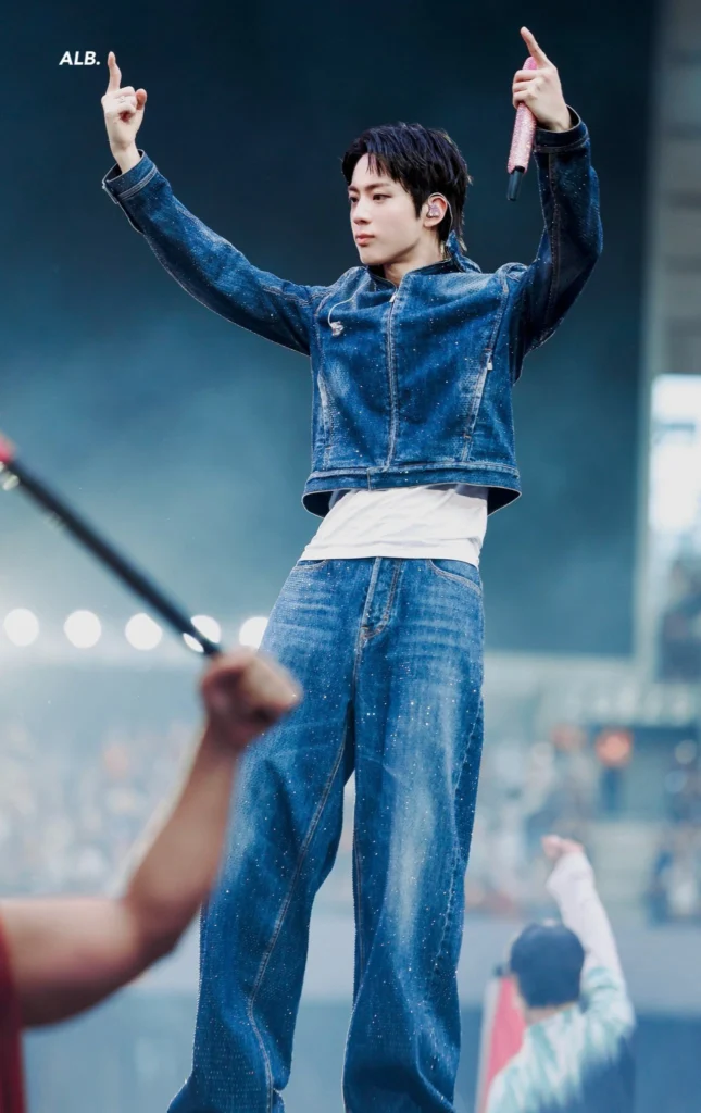 bts-tour-fashion (2)