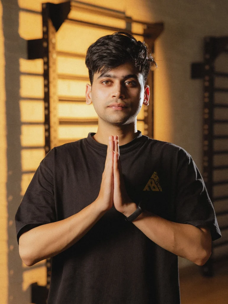 coach-rishabh-yoga-6