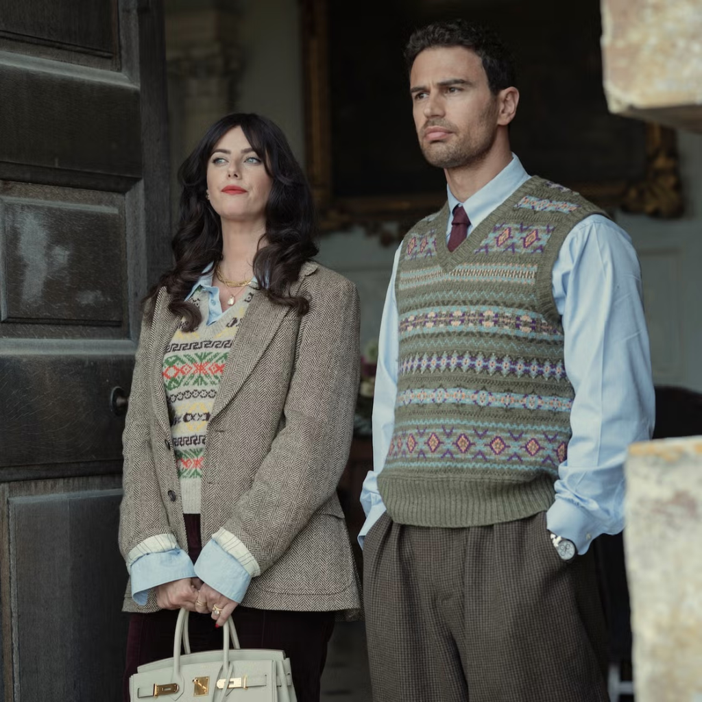 doc-quyen-tren-esquire-netflix-lan-dau-he-lo-ve-the-gentlemen-mua-2 2