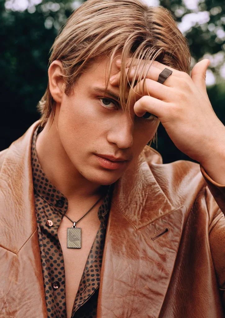 Người đẹp trai nhất thế giới: Nicholas Galitzine