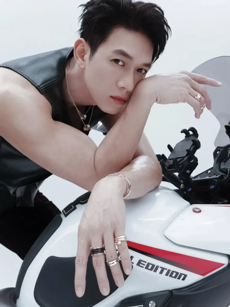 Ai là người đẹp trai nhất Việt Nam? Song Luân là cái tên nổi bật