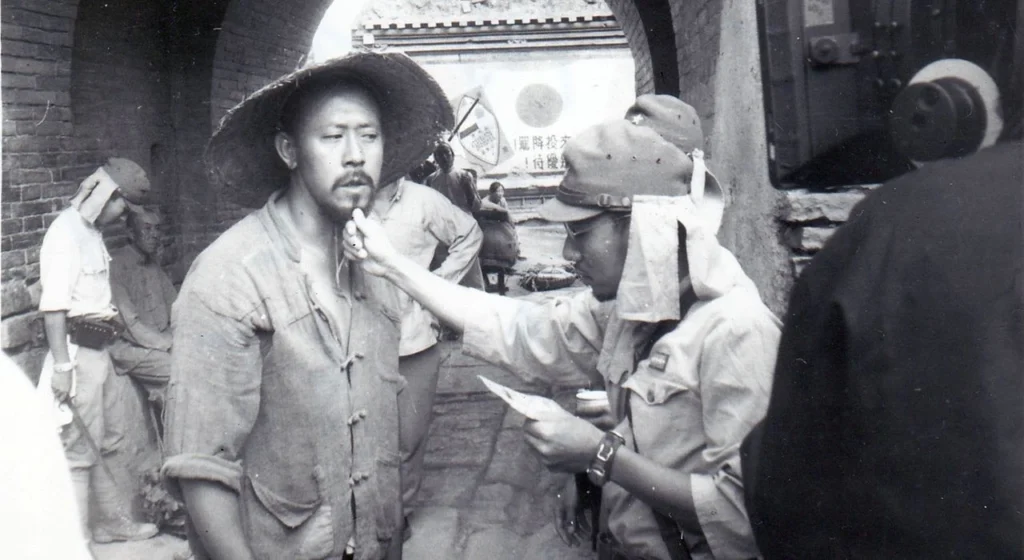 Quỷ vào làng - Devils on the Doorstep (2000)