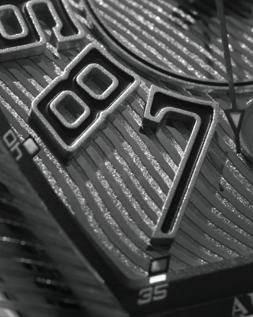 franck-muller-ton-vinh-nghe-thuat-thep-damascus-voi-vanguard-damascus 9