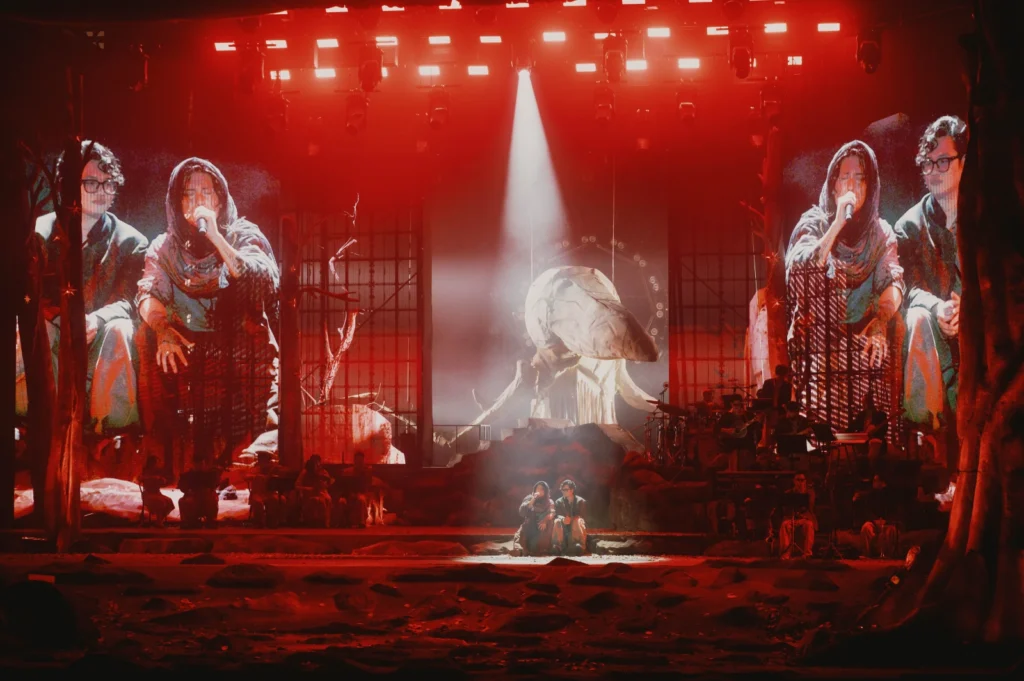 grey-d-thang-hoa-trong-concert-tran-thanh-va-dan-sao-cung-co-vu 3