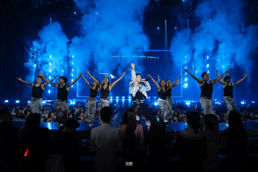 kosmik-live-concert-2026-tai-my-khep-lai-voi-nhung-san-khau-kho-quen 24