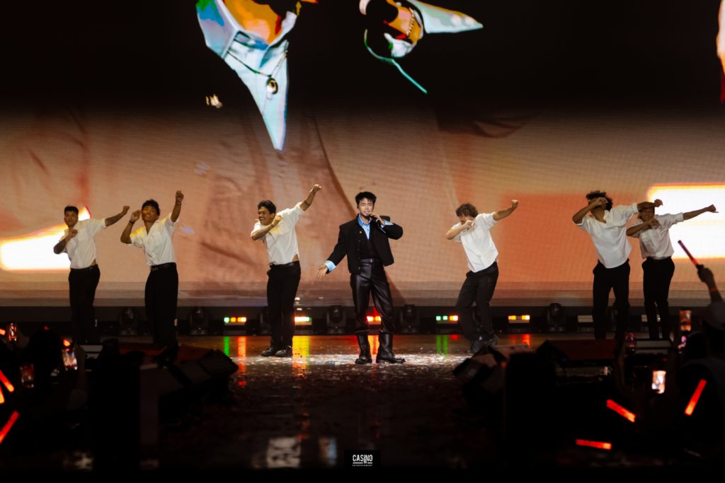 kosmik-live-concert-2026-tai-my-khep-lai-voi-nhung-san-khau-kho-quen 28