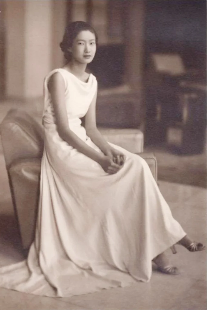 nam-phuong-hoang-hau-tth